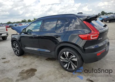 2023 Volvo Xc40 Plus z USA, uszkodzony, nr VIN YV4L12UW7P2066772